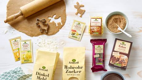 Weihnachtsbäckerei mit Bio-Produkten von Alnatura