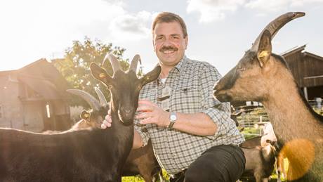 Alnatura Bio-Bauern Initiative Hessen Milchziegenhaltung Trumpfheller 