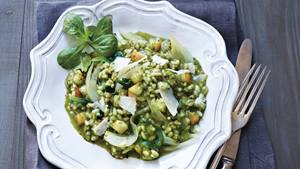 Risotto mit Feldsalat und Birne