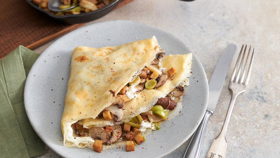 Pfannkuchen - Pikante Champignon-Räuchertofu-Füllung