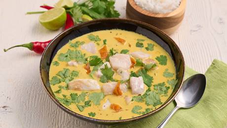 Fruchtiges Curry mit Mango, Fisch und Duftreis